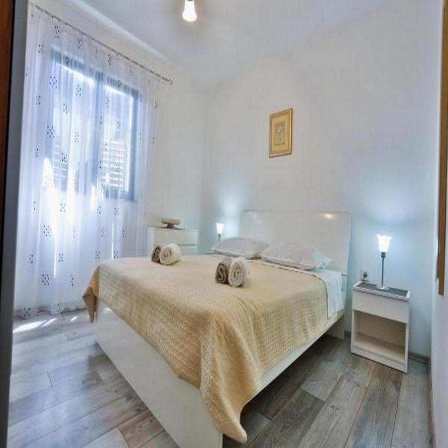 Apartments Lenka Сутіван Номер фото