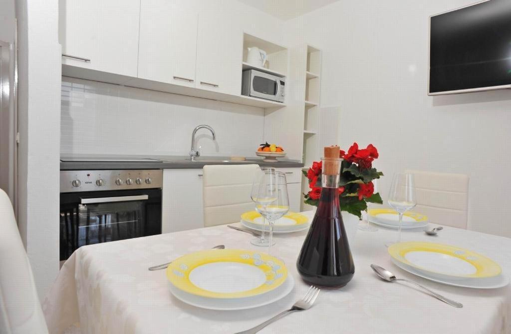 Apartments Lenka Сутіван Номер фото