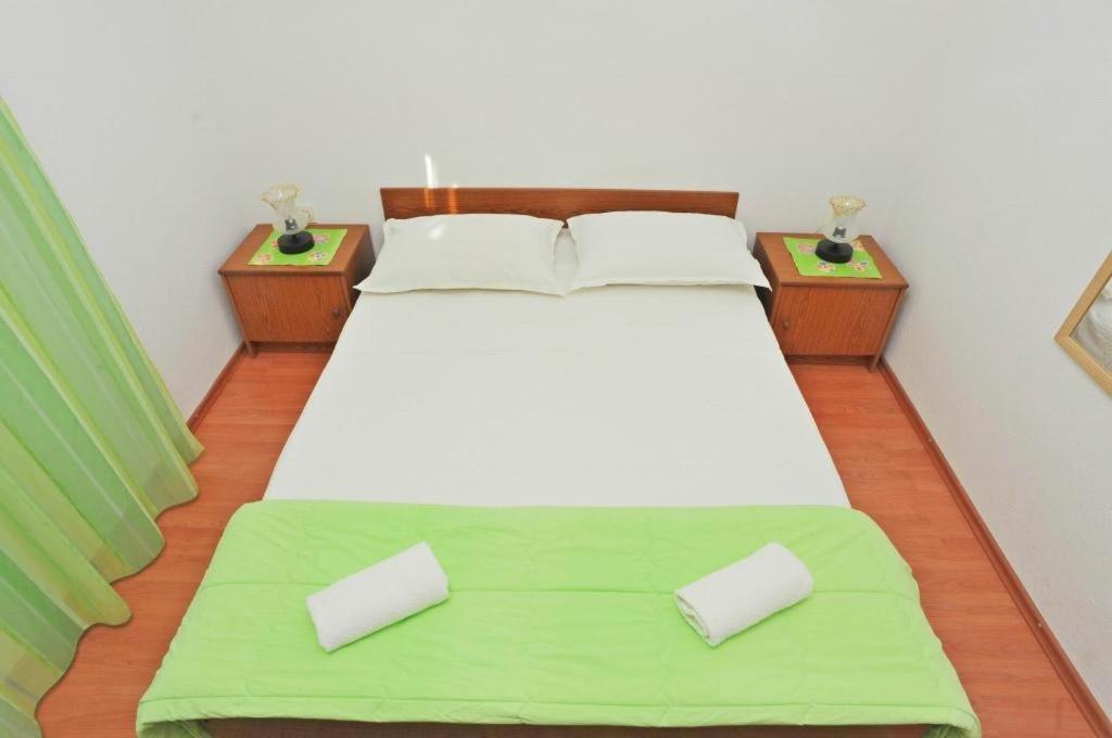 Apartments Lenka Сутіван Номер фото