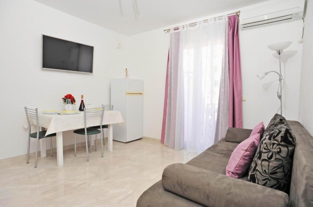 Apartments Lenka Сутіван Номер фото